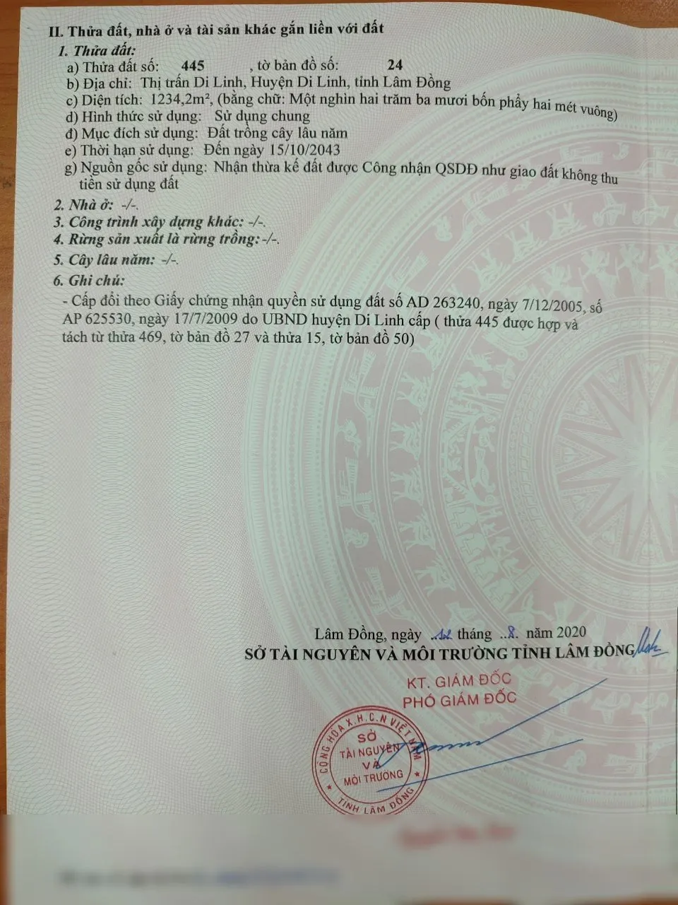 Trích lục sổ đỏ một lô đất, thông tin cá nhân đã được che